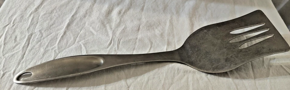 Espátula ranurada a prueba de óxido de acero inoxidable 14" AMCO 18/10 bonito utensilio cocina Foto 2 de 4