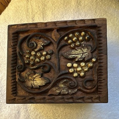 Carved Wood Lidded Hinged Decorative Keepsake Box, Grapes, Brown/Gold
