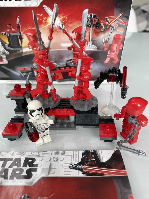 LEGO Star Wars: Elite Praetorian Guard Battle Pack (75225) Box & Instructions