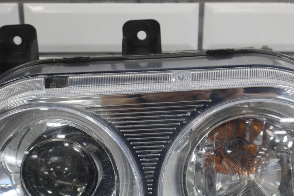 08-14 Dodge Challenger Driver Izquierdo LH Xenón HID Conjunto Faro Fabricante de Equipo Original Foto 4 de 4