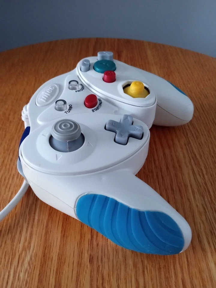 Nintendo Gamecube Controller NGC White INTEC Control Tested Working - Image 2 of 4