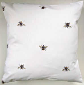 bee cushion cover