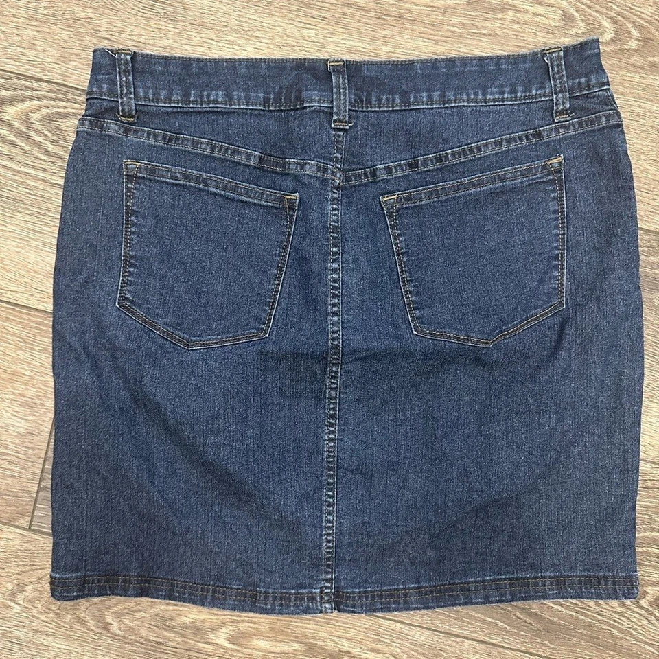 Two jean denim skirts - Lee Rider and Contrast Blue and Black SZ 14 Skort - Image 3 of 4
