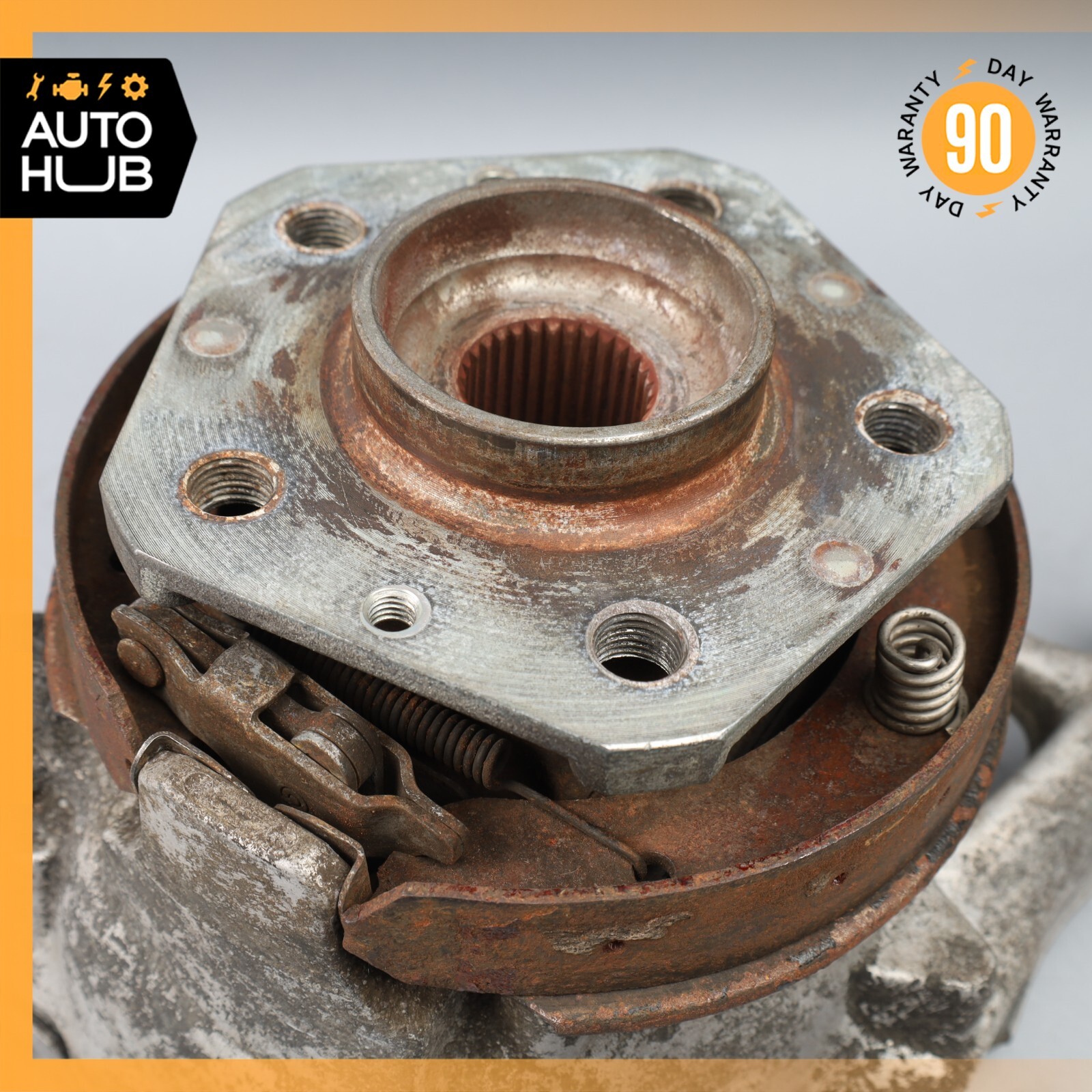 06-10 Maserati GranTurismo M145 Rear Right Side Spindle Knuckle Hub OEM