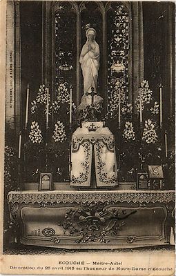 CPA AK ÉCOUCHÉ - Maitre-Autel - Décoration 28 avril 1915 en l'honneur (355075)