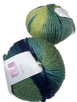Set of 2 Knit Picks Yarnes Woold Blended 70% Wool/30%Nylon 100g Varigated Blue