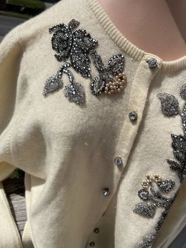 Vintage 50s Beaded Embellished Rhinestone Button Fitted Sweater Pinup Cashmere S - Picture 3 of 12