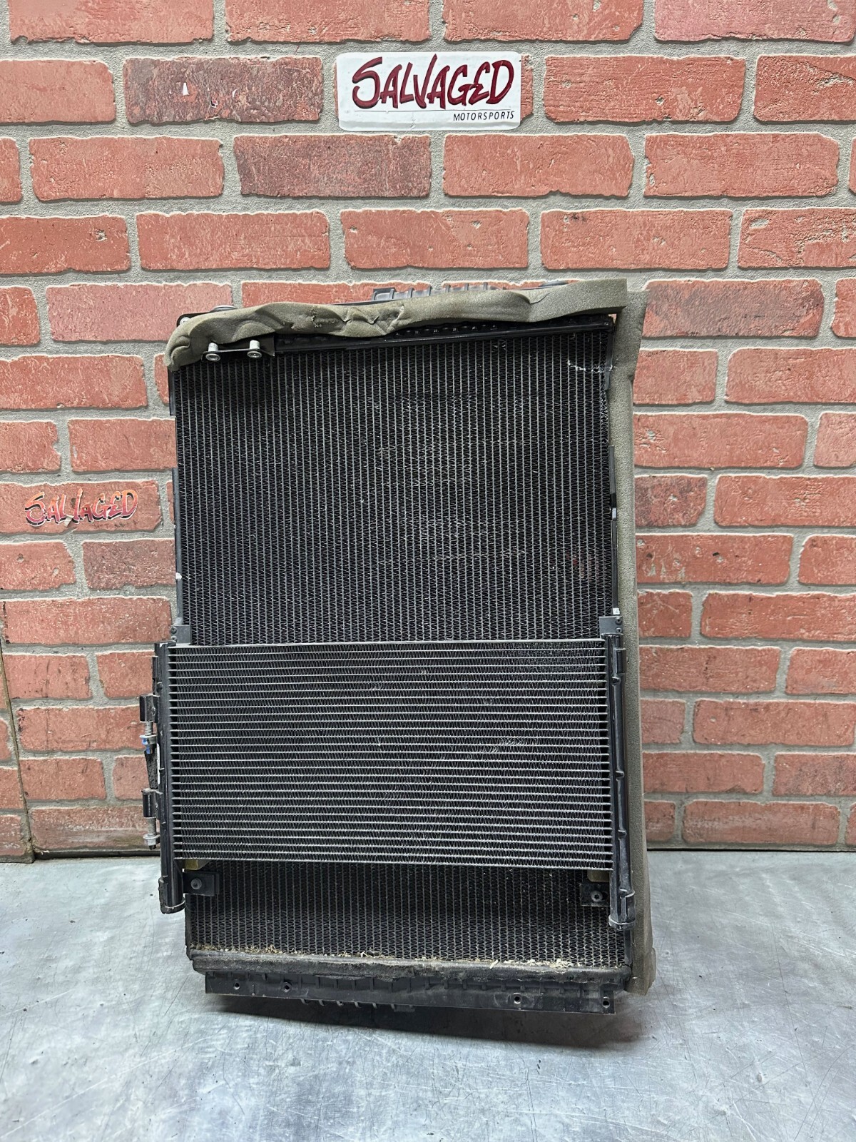 McLaren 650S 2015 Rear Right Engine Motor Radiator Fan Shroud Assembly 15 -17