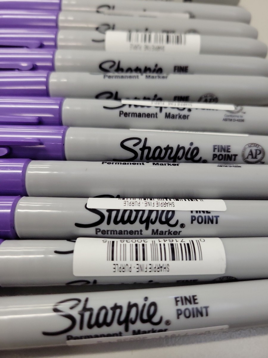 Newell Brands 12 X Sharpie Permanent Marker Pens, 1.0mm Fine Point Tip, Boysenberry Purple Ink, Marks On Almost Any Surface, Loose In Plain Packaging