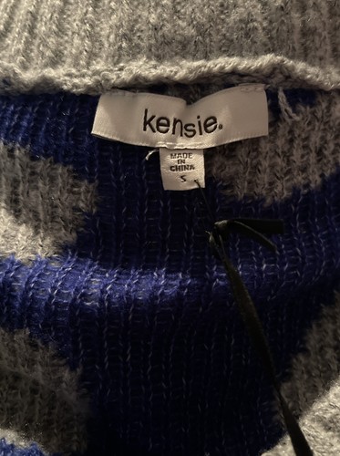 KENSIE, Size Small, Gray and Blue Print Sweater w/Puffy Long Sleeves. NEW. - Picture 7 of 11