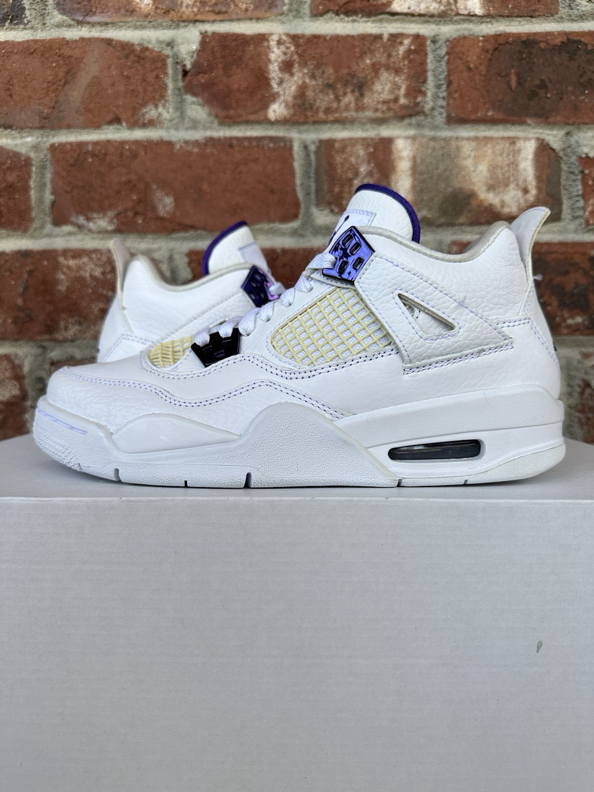 Jordan 4 Retro Purple Metallic GS - Size 6Y