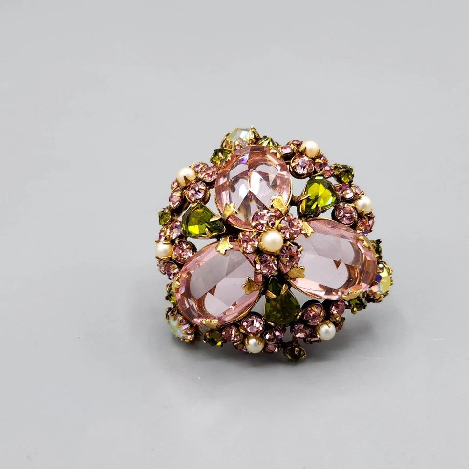 Broche abovedado Schreiner sin firmar VERIFICADO invertido rosa verde cristal imitación perla Foto 3 de 4