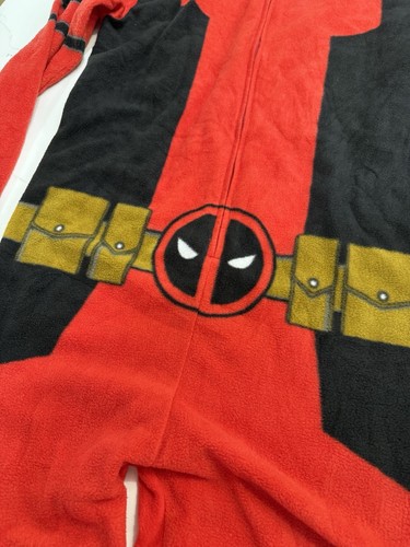 Marvel Comics DeadPool One Piece Men’s Costume PJ's Size XL - Picture 7 of 10