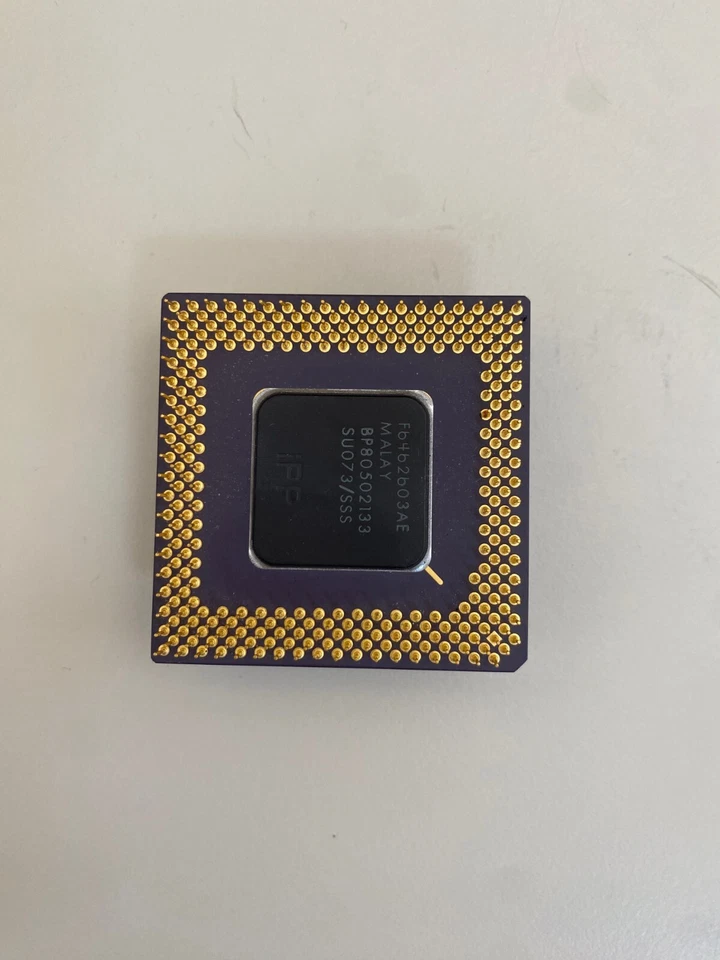 Processore Intel Pentium 133 MHz (ventola) - Immagine 2 di 3