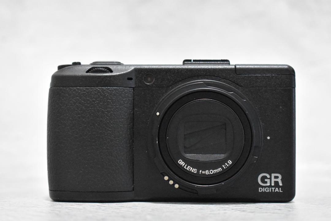 リコー　RICOH GR DIGITAL III ≪S数約2000回≫ Ricoh GR DIGITAL III 10.0MP Digital Camera - Black (2009