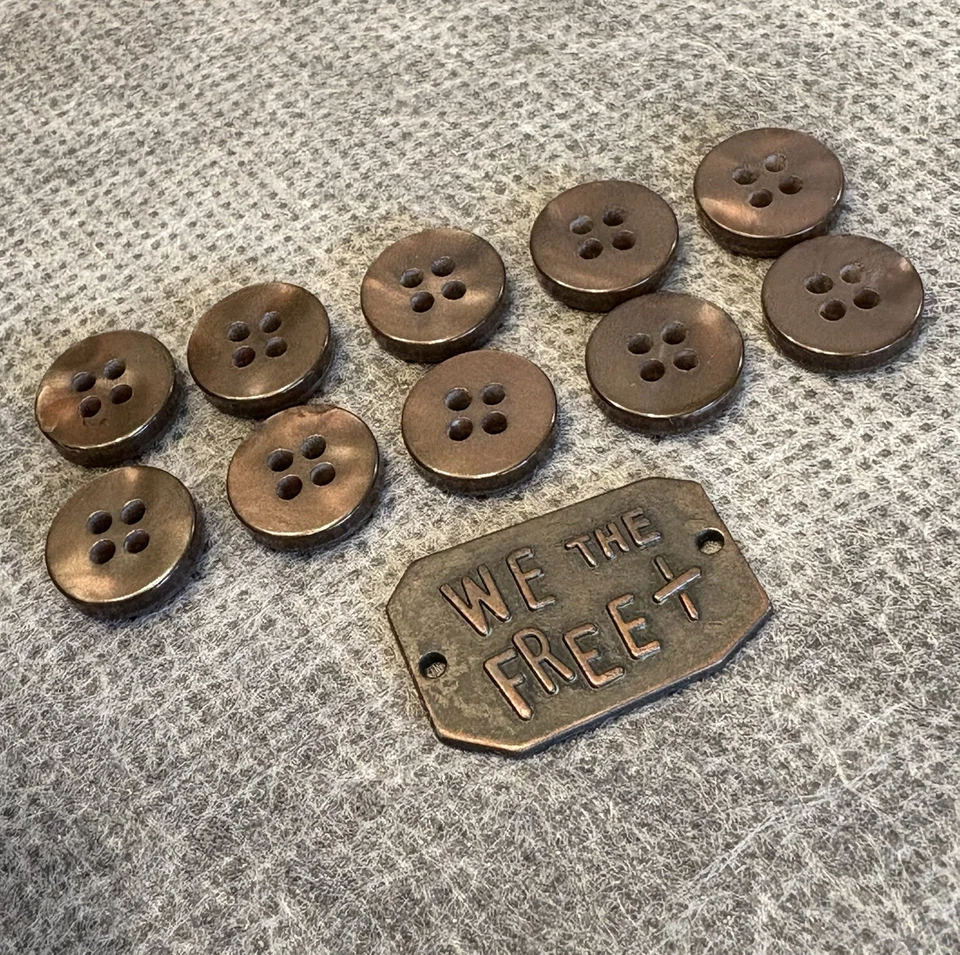 Authentic We The Free People Replacement Small Plastic Shirt Buttons Lot Of Ten - Image 4 of 4
