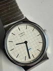 Timex Vintage 1987 Quartz Watch UK 32MM Jump Minute Hand  10 Seconds Runs Good