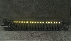 RANE RE 27 REAL TIME 27 BANDS EQUALIZER RACK MOUNT POWERS ON UNTESTED