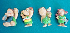 -* 4 FIGURINES KINDER   cro magnon, cro mignon  - très bon état