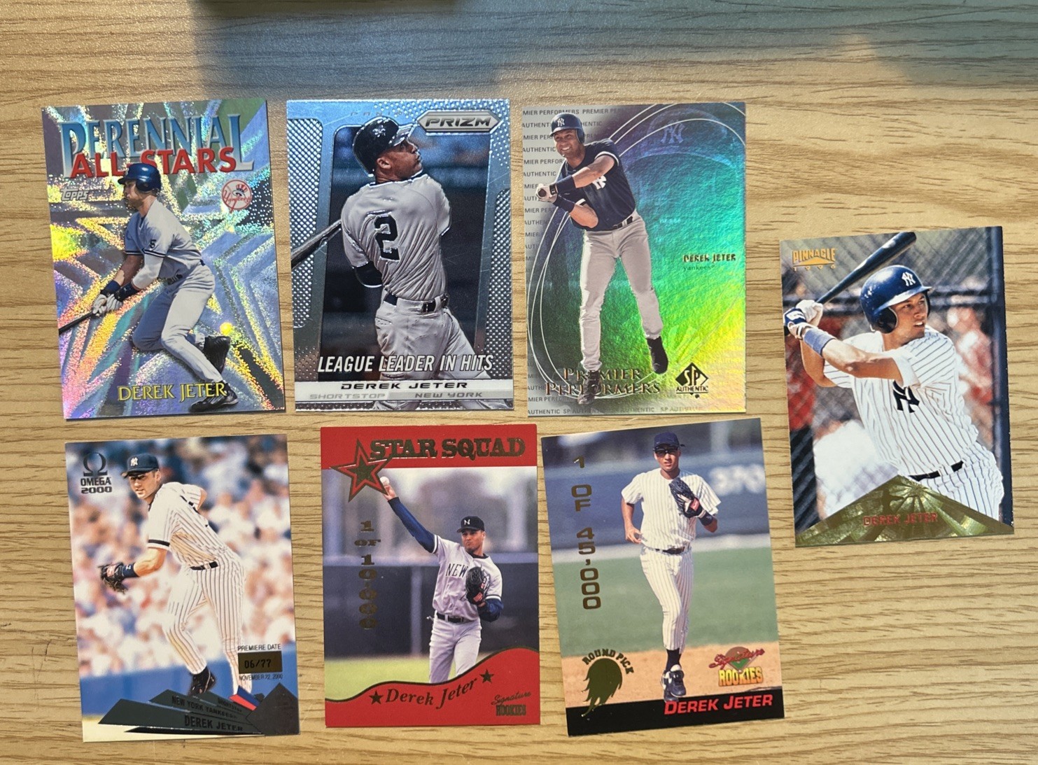 Derek Jeter Short Print Rookie Lot /77 Rare (7) Card Lot 2000