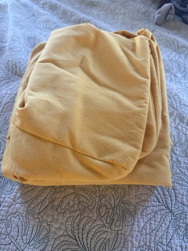 Nugget Comfort Retired Color Honeybee Full Cover Set