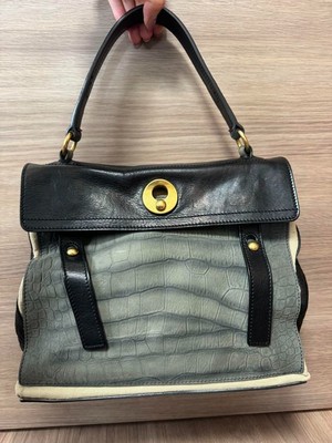 Yves Saint Laurent Muse Two Bag   Used, Stylish, and Timeless.
