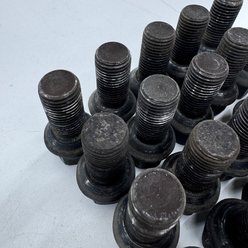 VW POLO MK4 WHEEL NUT SET X20 BOLT STUD NUTS 02-05 - Picture 2 of 12