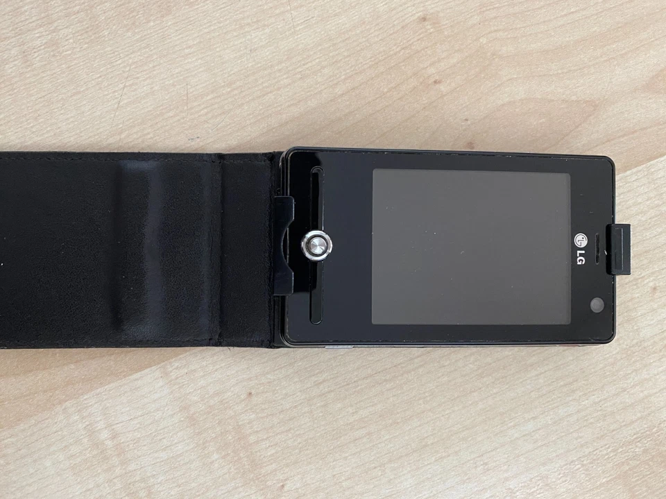 smartphone LG KS20 vintage in ottime condizioni funzionante - bellissimo - Immagine 4 di 4