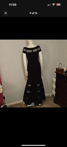 VINCE CAMUTO Black Illusion Mesh Stripe Trumpet Gown Size 4 - Picture 7 of 9