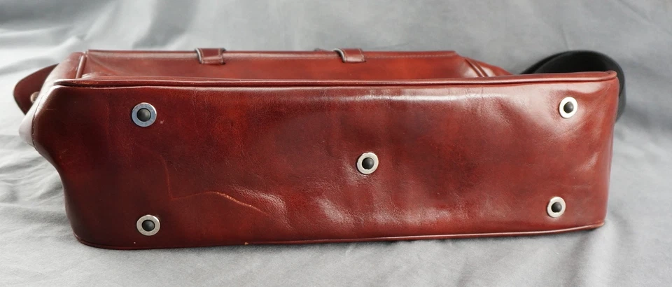 Auténtico Bolso Mensajero/Maletín BOSCA Cuero Antiguo Estilo STRINGER Foto 4 de 4