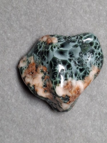 Poppies Polished Michigan Isle Royale Greenstone Tompsonite Pink Flowers Gem - Picture 3 of 12