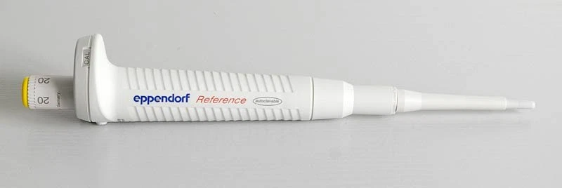 Eppendorf Einkanalpipette Pipette Reference fix 20µl #2928 - Bild 1 von 1