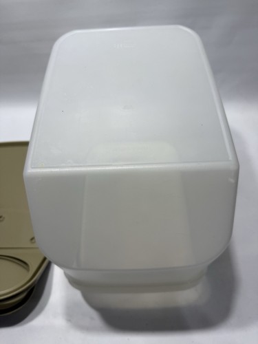 Tupperware Kartoffel Zwiebel Halter Modell #4322A-2 beige Deckeldichtung 8,3 l - Bild 7 von 7