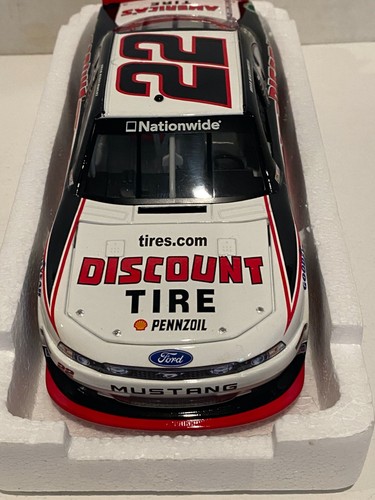 BRAD KESELOWSKI 2014 #22 DISCOUNT TIRE 1/24 - Picture 5 of 13