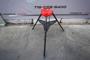 Reed 450 1/8 to 5 inch Tripod Pipe Vise for Ridgid Pipe Great Shape