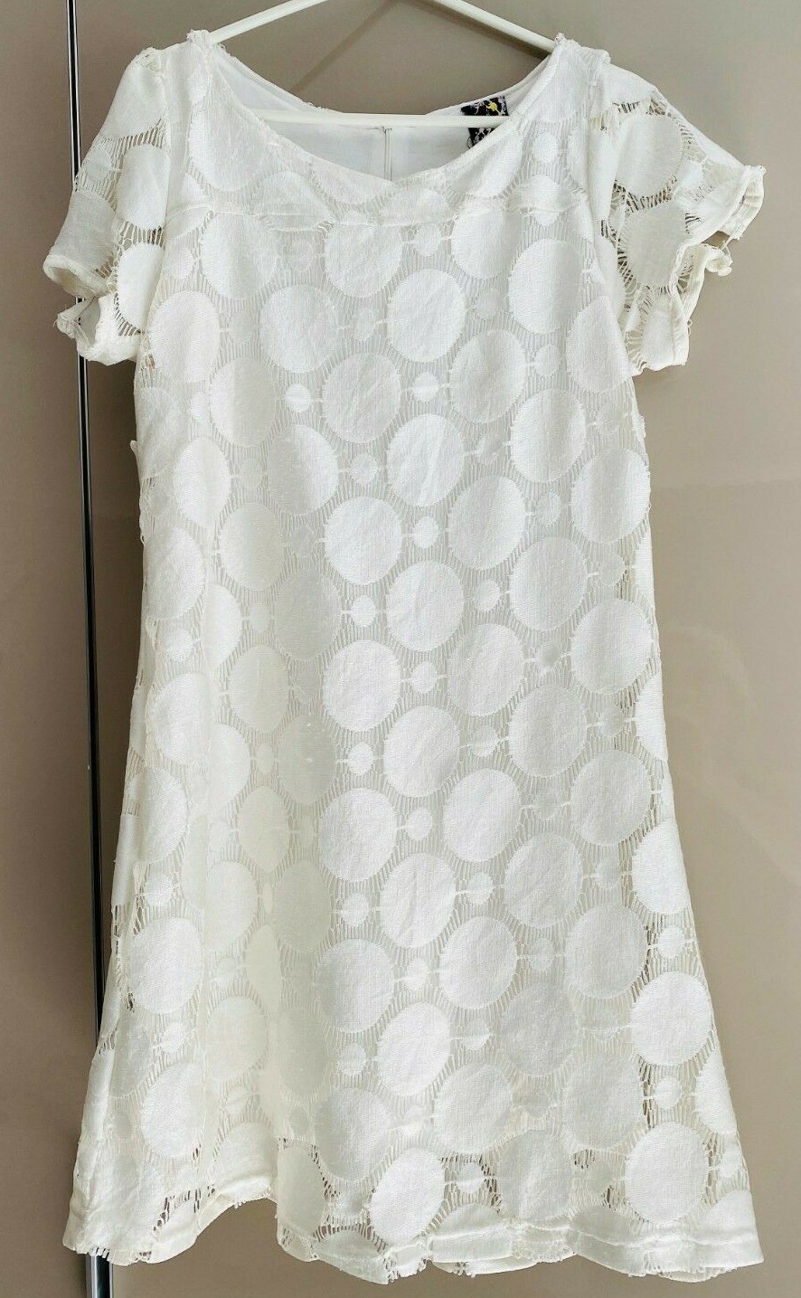 Picture 2 of 6