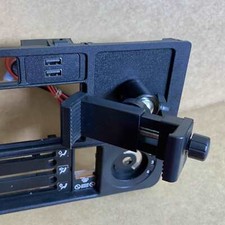 E30 Universal Phone Mount