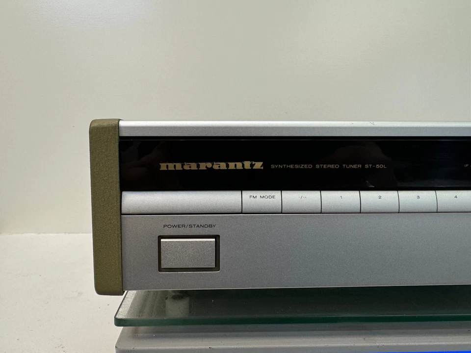 Marantz ST-50L Stereo Tuner (2)with Zamac side  panels - Bild 2 von 4