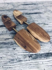 Rochester Shoe Tree Co Wooden Cedar Shoe Trees   Large