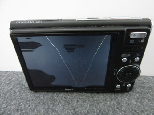 Nikon Coolpix S51 Digitalkamera schwarz 8,1 MP Zoom Nikkor * REPARATUR oder Teile LESEN - Bild 2 von 10