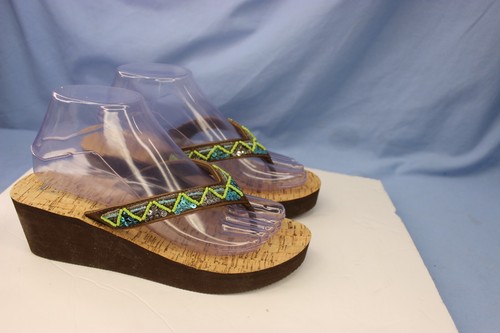 NEW RELATIVITY Beaded Genuine Sandals Size 7/8 Thong Flip Flop Brown - Picture 6 of 7