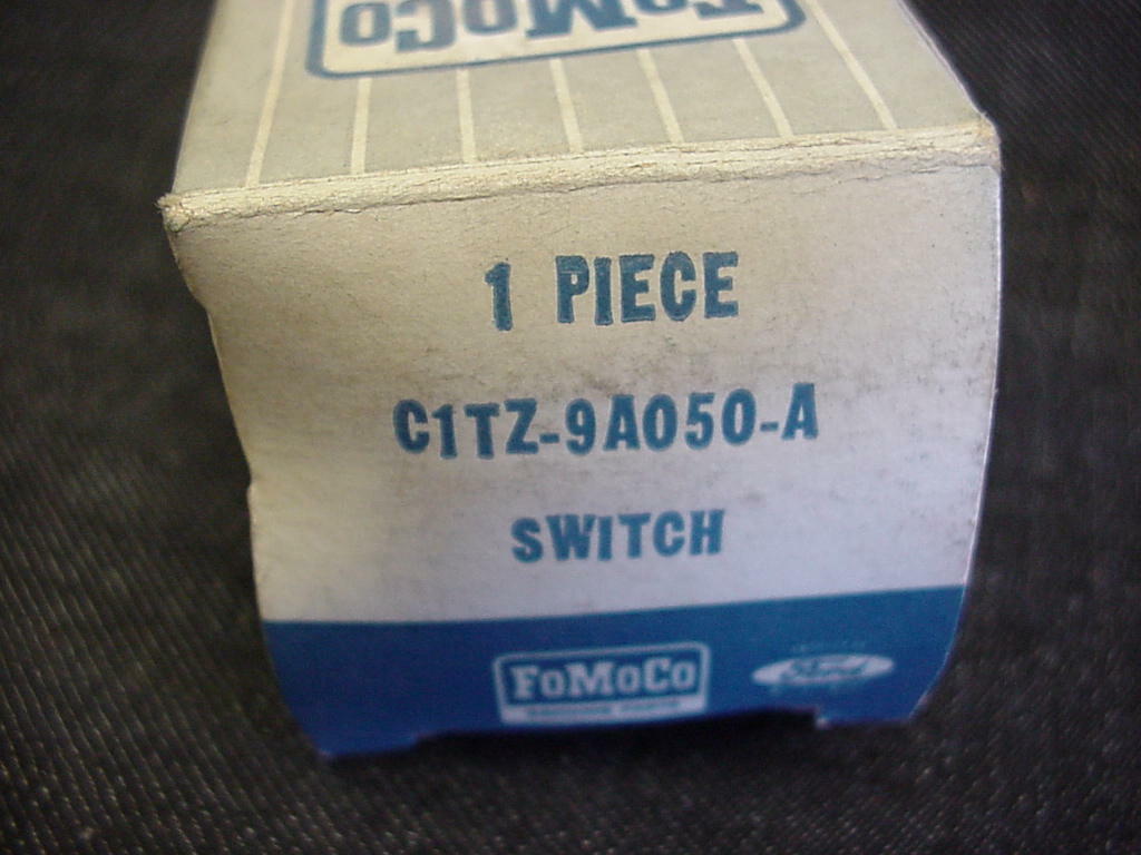 NOS 63 64 FORD F700 F800 TRUCK FUEL GAS TANK SELECTOR SWITCH C1TZ9A050