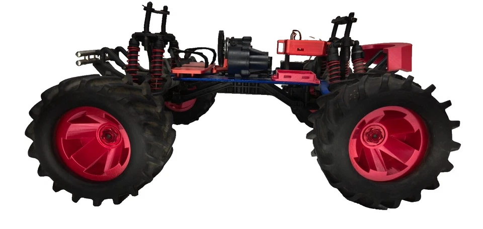 Redline RC custom Traxxas Tmaxx 2.5 rolling chassis with conversion kit & accs - Image 3 of 4