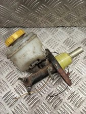 Maître-cylindre de frein Nissan SERENA