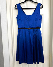7155 Simply Vera Vera Wang Beaded Satin Fit & Flare V-Neck Zip Knee Dress 8