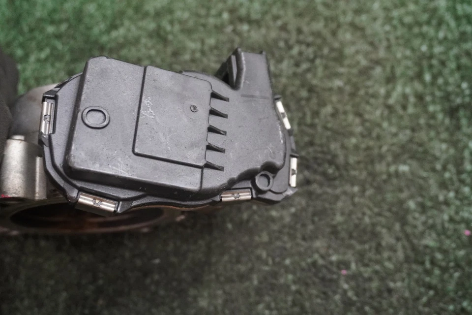 Dodge Charger 2015 2016 2017 cuerpo del acelerador del motor de 5,7 L OEM 53034251AB Foto 4 de 4