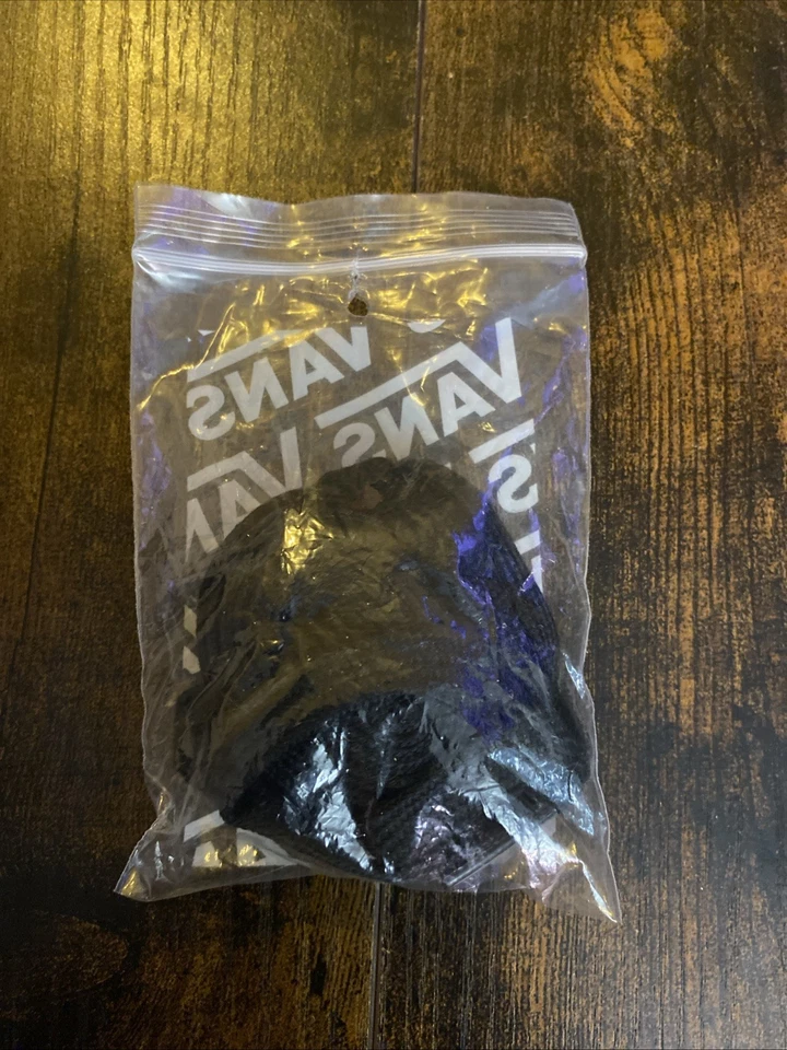 Par de cuerdas para zapatos negros lisos marca VANS (nuevo) Foto 2 de 2