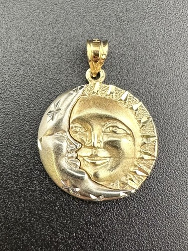 14k Two-Tone Gold Sun & Moon Pendant Charm 2.50dwt