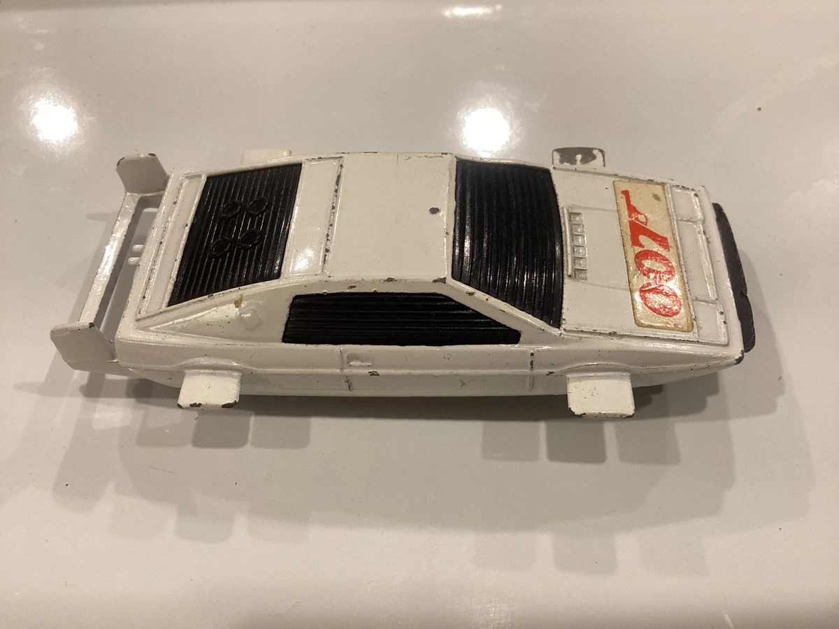 JAMES BOND LOTUS Esprit S1 Spion 007 U-Boot 1:43 Maßstab Druckguss Modell EUR 26,49 - DE JAMES BOND LOTUS Esprit S1 Spion 007 U-Boot 1:43 Maßstab Druckguss Modell EUR 26,49 - DE