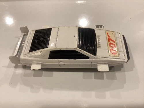 Vintage 1977 Corgi 007 Lotus Esprit James Bond Diecast Car Made in Great Britain